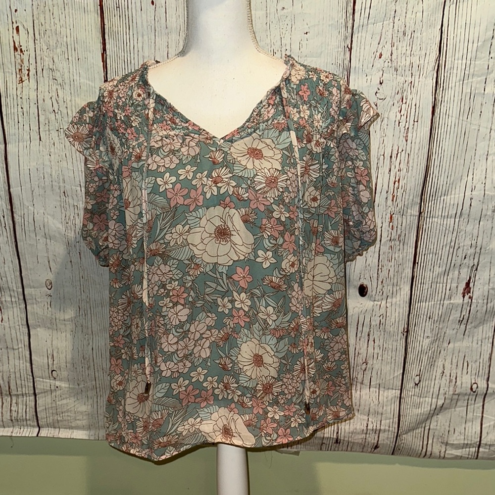 Green Ruffled Flutter Sleeve Blouse